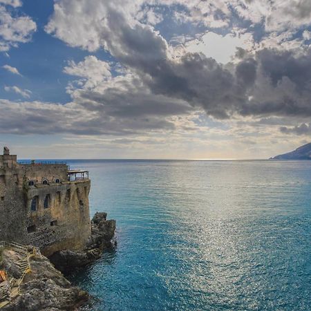 Villa Carlotta Минори Экстерьер фото